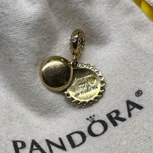 Pandora - You are my sunshine Sun Charm